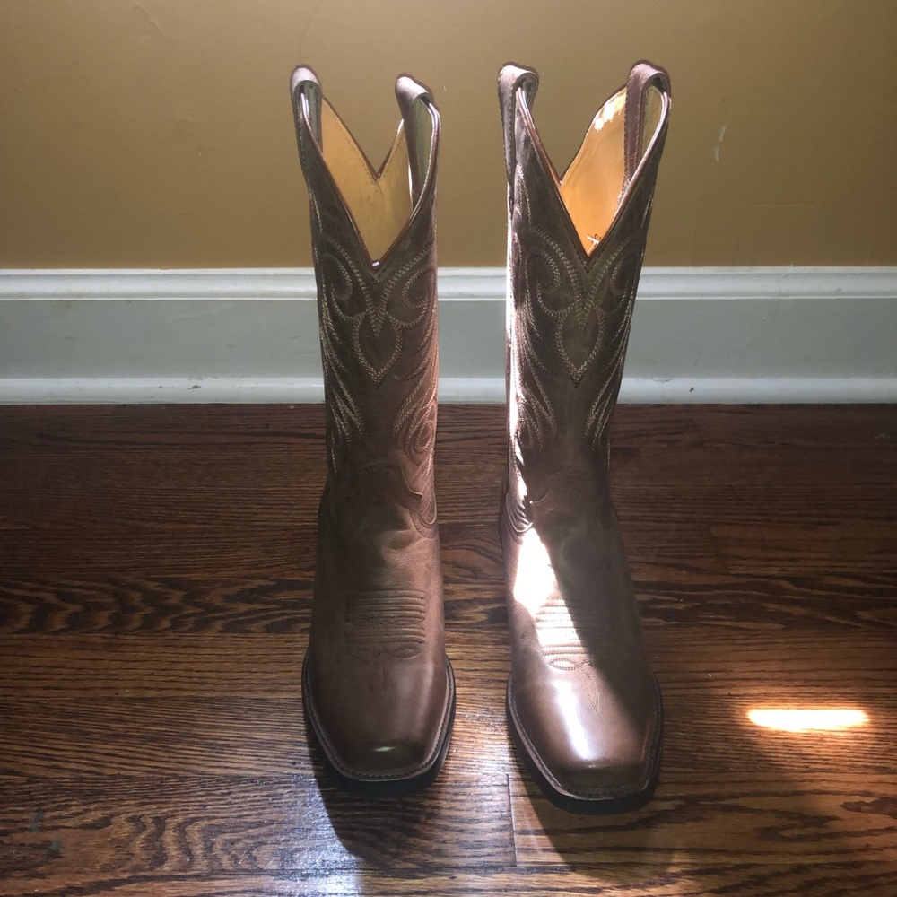 Shyanne women boots never used brown